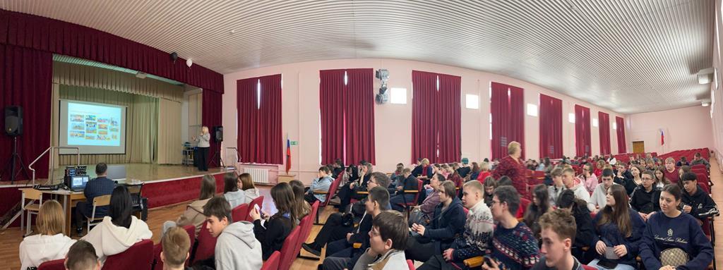 «Ярмарка мастеров» в ТюмКЭУП открыла новые горизонты для школьников